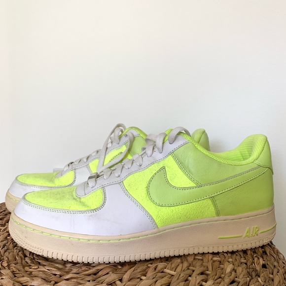 nike tennis ball shoes